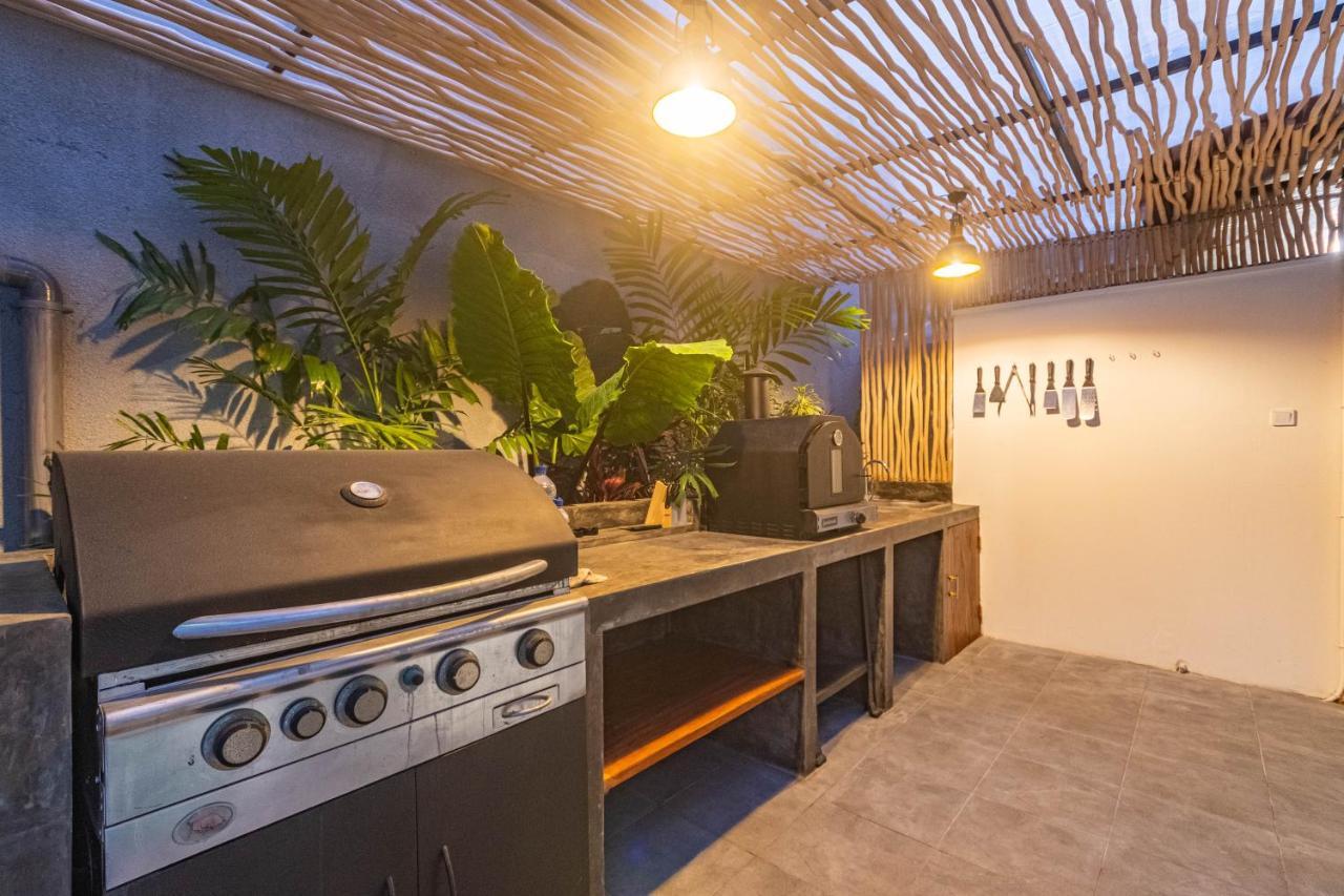 5 Bedroom Villa Sultan Luxury Entertainment And Relaxation Seminyak  Ngoại thất bức ảnh