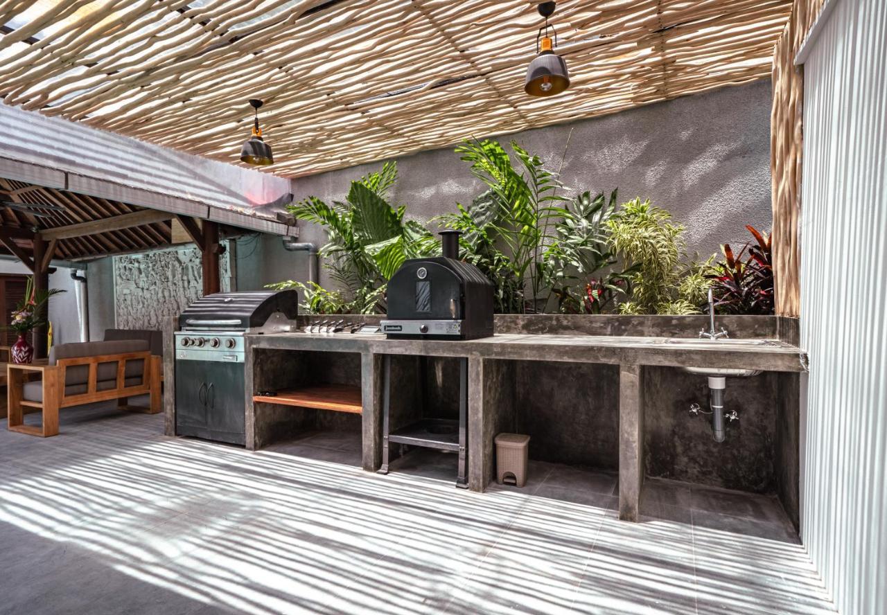 5 Bedroom Villa Sultan Luxury Entertainment And Relaxation Seminyak  Ngoại thất bức ảnh